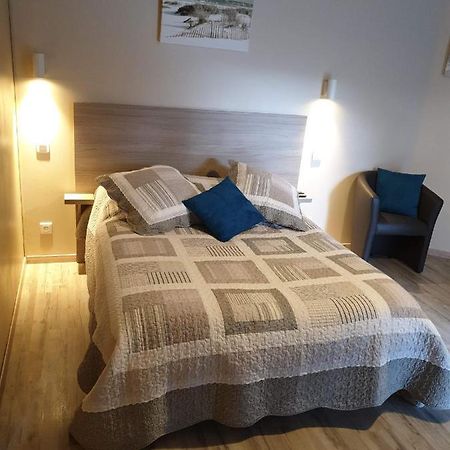 Saint-Martin-du-Frene Au Petit Bonheur Bed & Breakfast エクステリア 写真