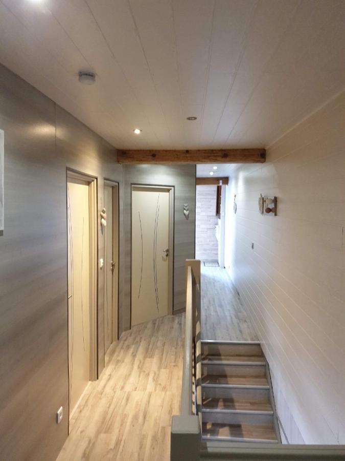 Saint-Martin-du-Frene Au Petit Bonheur Bed & Breakfast エクステリア 写真