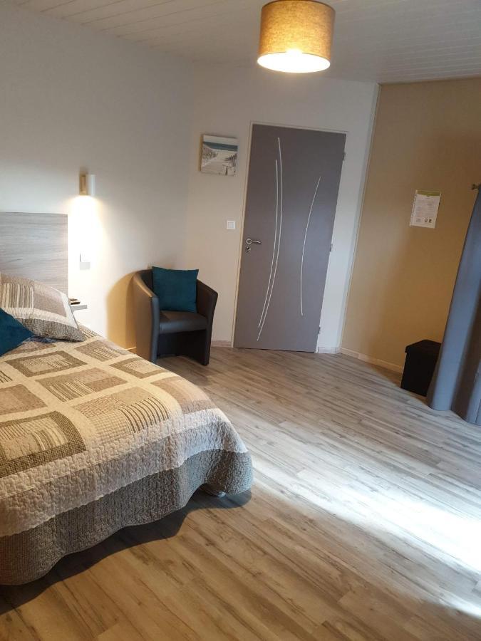 Saint-Martin-du-Frene Au Petit Bonheur Bed & Breakfast エクステリア 写真