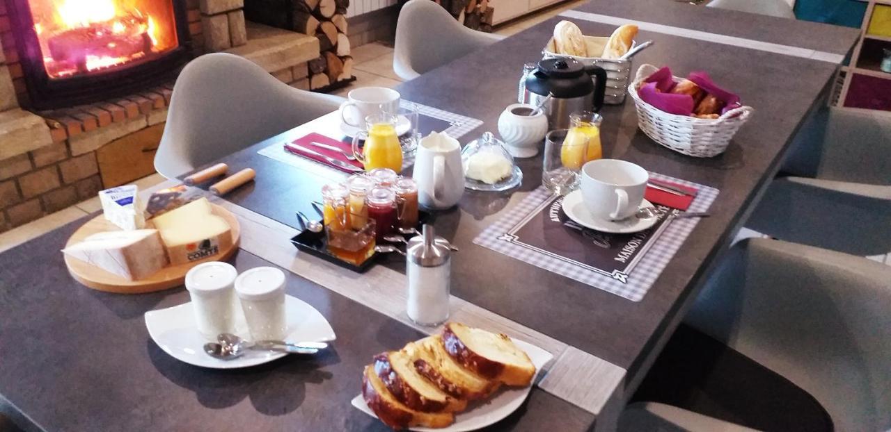 Saint-Martin-du-Frene Au Petit Bonheur Bed & Breakfast エクステリア 写真